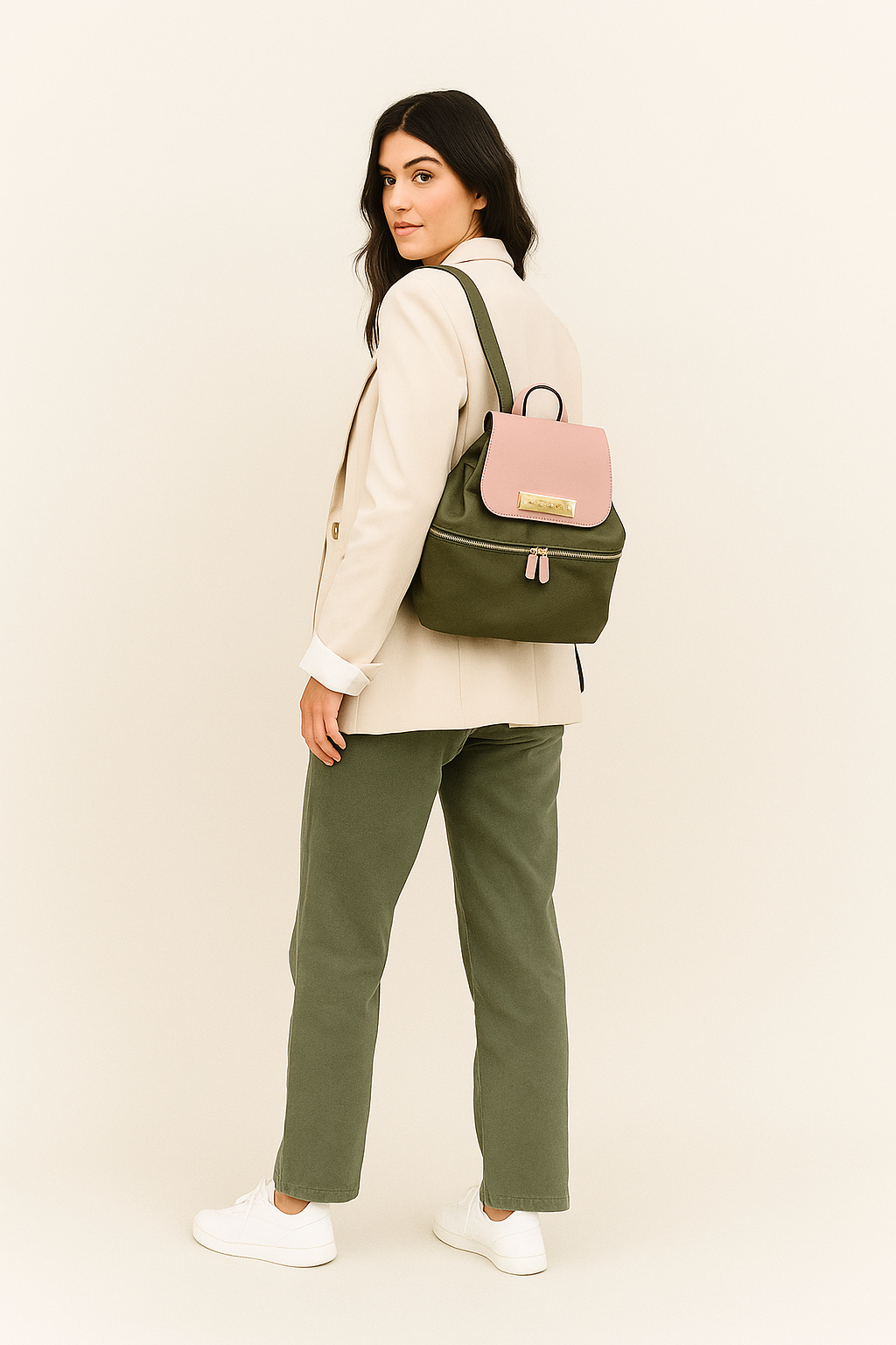 Mochila Guess Verde Militar con Rosa